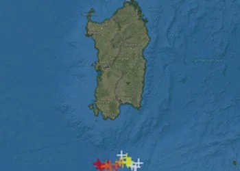 11 06 2015 21 23 03 350x250 - Notte di tempesta: scirocco a 85 km/h e tanti fulmini! VIDEO