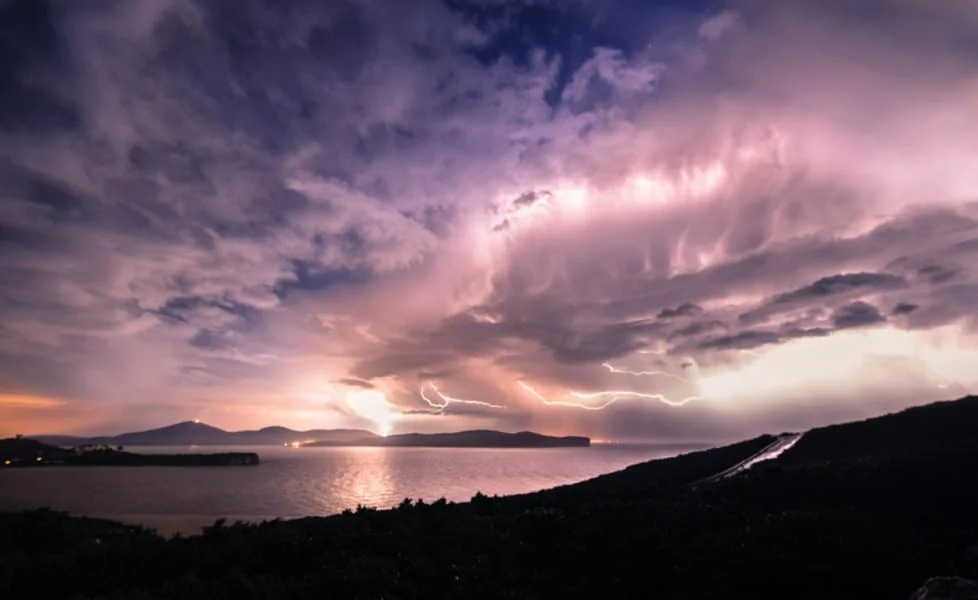 furia del cielo 3orig main - Spettacolari fulmini notturni nel Sassarese