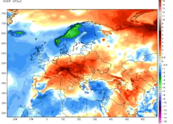 ncep cfsr europe t2m 2weeks anom 350x250 - Chia, il cielo è solcato da nubi scure e minacciose