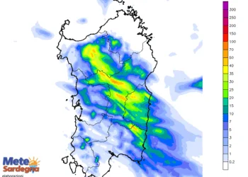 pcp24h 483 350x250 - Chia, il cielo è solcato da nubi scure e minacciose