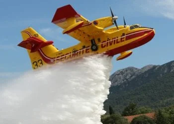 FR canadair 350x250 - Dopo il break fresco sarà il turno dell'anticiclone delle Azzorre?