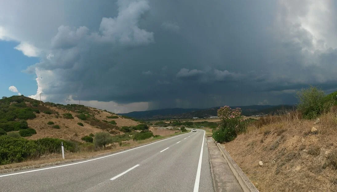 Nuoro11 - Nubifragio con grandine nei quartieri nord di Nuoro: video