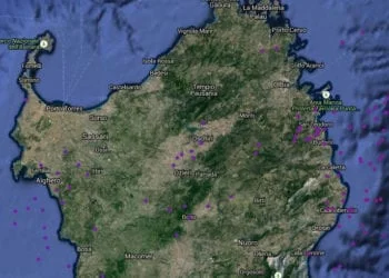 Fulminazioni 350x250 - Mercoledì Sardegna divisa tra caldo torrido e afoso