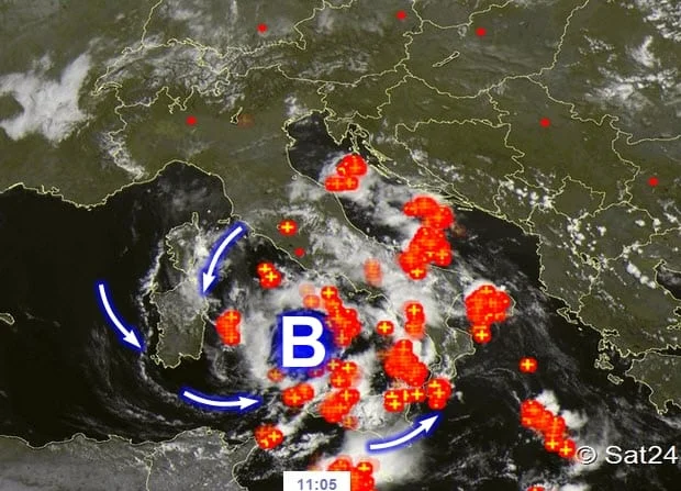 Meteosat4 - Fulmini e temporali a gogo: spettacolo Meteosat