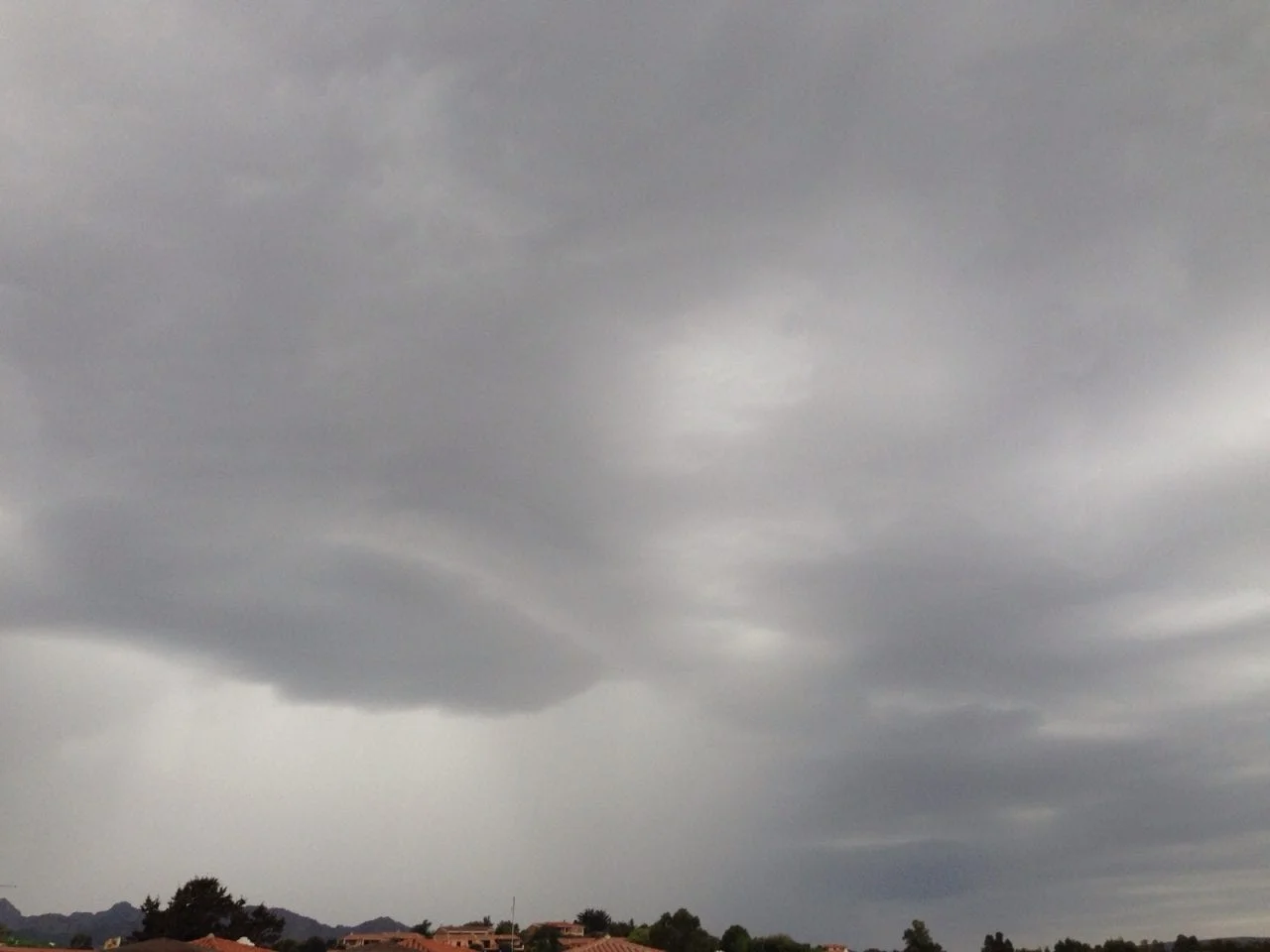 San TEodoro2 - Il temporale arriva su S.Teodoro: foto e video