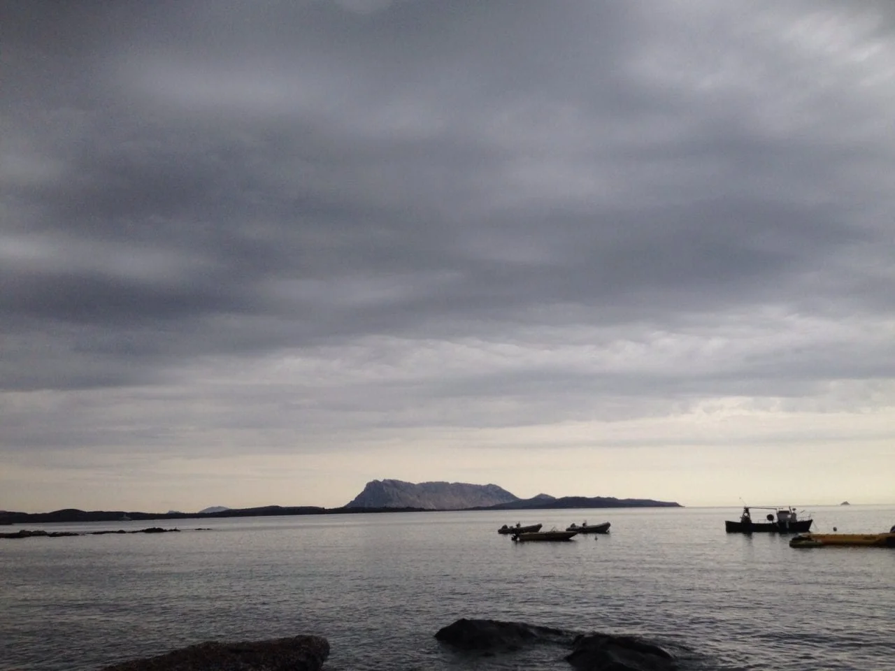 San Teodoro - Il temporale arriva su S.Teodoro: foto e video