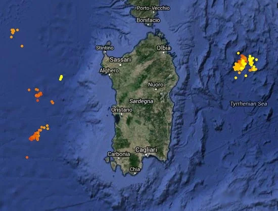 27 10 2015 09 32 35 - Temporali a ovest e a est della Sardegna