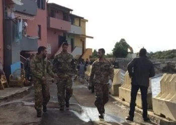 5 350x250 - Onga gigante travolge un uomo a Porto Torres - VIDEO