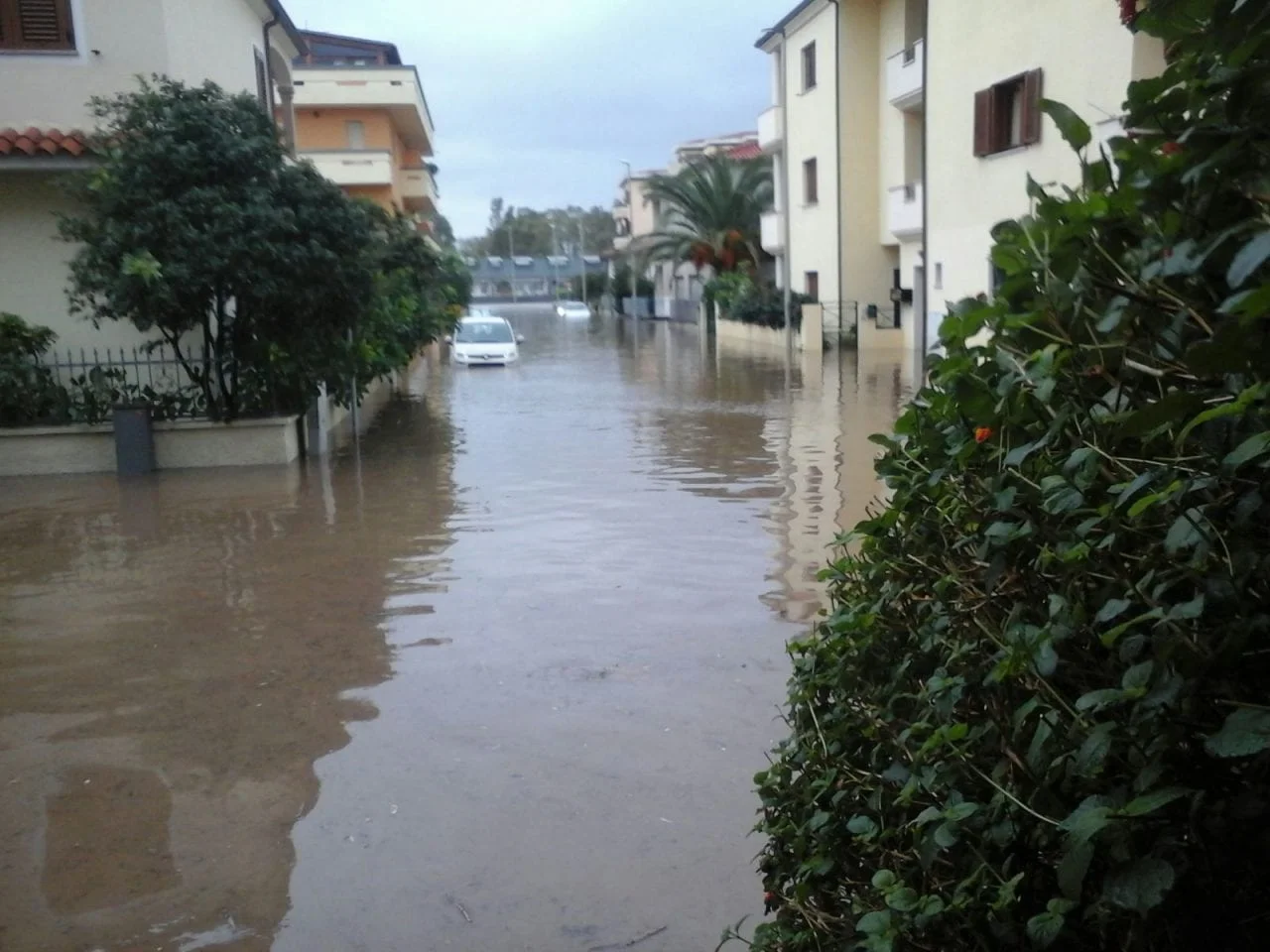 Olbia Via Lazio - Ancora Olbia: strade sommerse dall'acqua