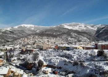 100 0677 350x250 - Meteo anticiclonico: sole e clima primaverile