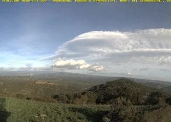 asunie 350x250 - Mareggiata a Calasetta, onde fino a 5 metri - SPETTACOLARI FOTO