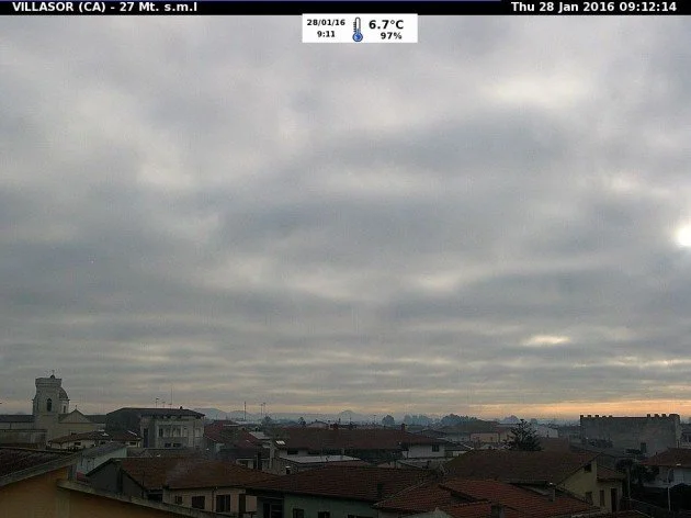 get webcam1 - Alba con un po' di freddo e nubi sul cagliaritanto