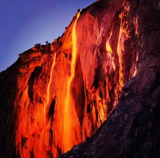 Equiseto Falls - Cascate di fuoco, lava o cos'altro? No, è incredibile illusione ottica