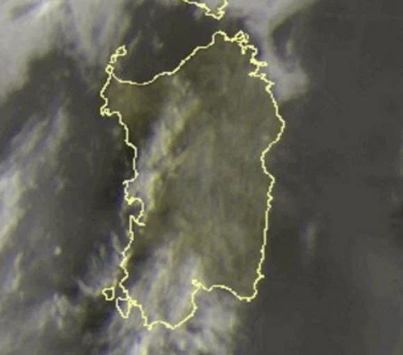 04 04 2016 08 46 40 - Ancora bel tempo, con poche velature e qualche nebbia