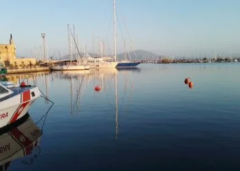 alghero ed il porto 350x250 - Meteo Cagliari: ci saranno il sole ed il maestralino, ovvero clima ideale per il mare e passeggiare in città