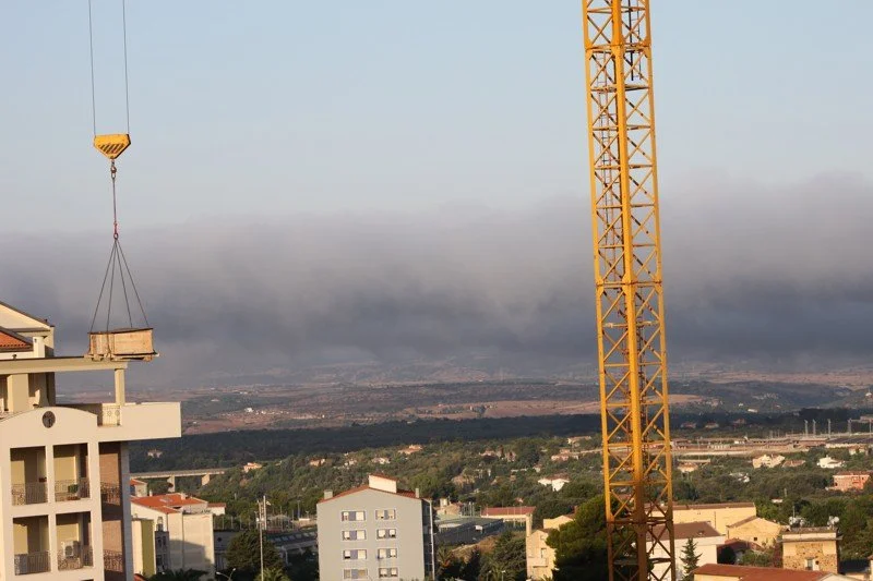 banco di nubi - Sardegna terra di sole, ma anche di nebbia estiva