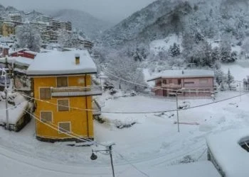 desulo1 350x250 - Tempesta in Sardegna: è emergenza meteo con allerta Protezione Civile. Piogge intense sulla neve