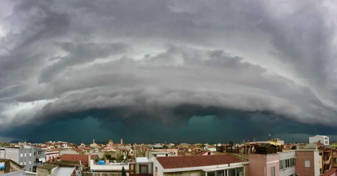 shelf cloud su cagliari - Temporale su Sassari e provincia. Interessata anche Alghero