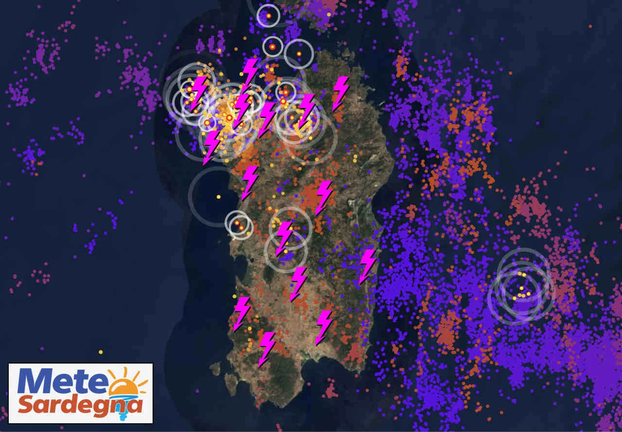 temporali live sardegna - Meteo Sardegna nel cuore del ciclone mediterraneo: il cielo ribolle di nubi temporalesche